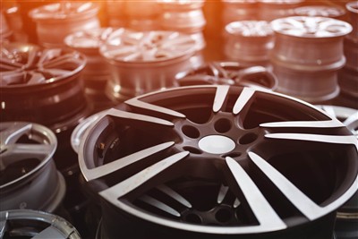 When Replacing Steel Wheels With Aluminum Wheels, Inch-ups Are Also Standard.